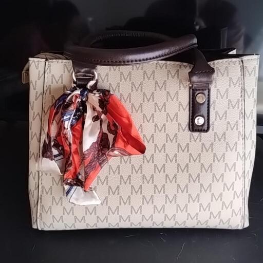 オシャレシンプルバック