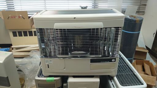 サンポット　2016年式FF式石油ストーブ　UFH-6431UKF P