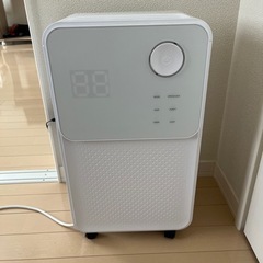 【値下げしました！】コンプレッサー式除湿機 株式会社ネオリード NL-JSK10 中古 マイナスイオンの画像