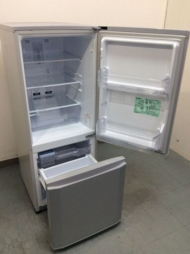 (10/28受渡済)JT7403【MITSUBISHI/三菱 2ドア冷蔵庫】美品 2020年製 MR-P15E-S1 家電 キッチン 