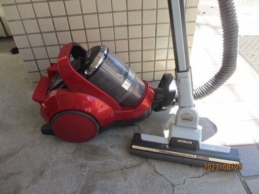 日立：サイクロン式電気掃除機」吸い込み仕事率４００W：