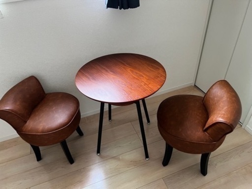 【完売】東京インテリア カフェテーブル＆いす二脚セット