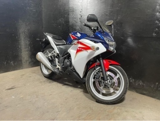 ★お支払い総額13.8万円★ 買取強化中！どんな車両も1万円～保証します！ ホンダ CBR250R 人気のCBR！カッコイイ！ツーリングに！通勤通学に♪