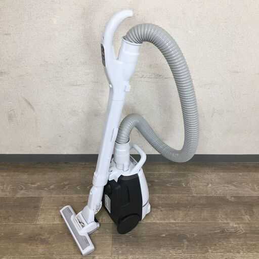 9/3 終 2021年製 HITACHI 日立 掃除機 CV-KV70H 紙パック無し 動作確認済み 菊NS