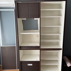 【食器棚譲ります】2023/9/8まで