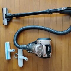 パナソニック掃除機《手元ブラシ、ふとん用ノズル、説明書付き》の画像