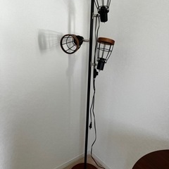 【完売】オシャレ スタンドライト 電球3灯タイプ