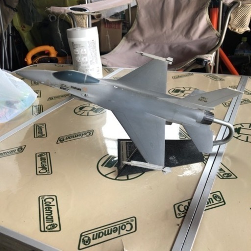 F16 戦闘機　模型
