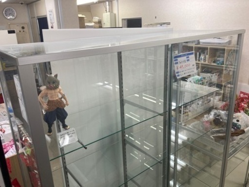 ファミリア2 ガラスショーケース
