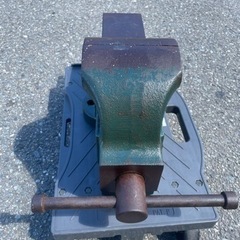 □中古品 HINODE 日の出 バイス 125 万力 動作問題なし□