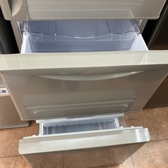 3ドア?2016年製 HITACHI 265L冷蔵庫 R-27GV 日立 9147