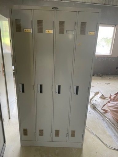 業務用ロッカー