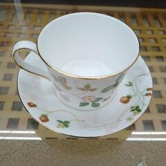 WEDGWOOD ワイルドストロベリー カップ＆ソーサー ※箱付...
