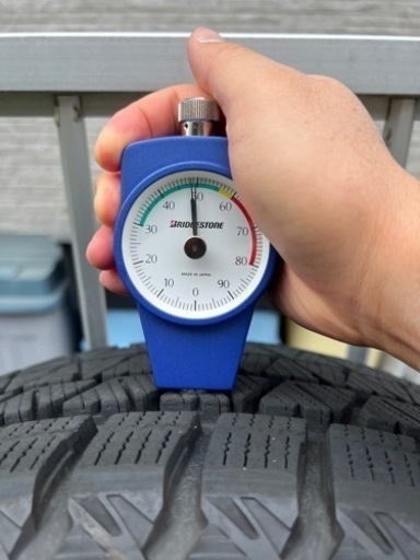 中古 スタッドレスタイヤ 235/55R18 ブリヂストンDM-V3