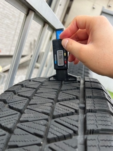 中古 スタッドレスタイヤ 235/55R18 ブリヂストンDM-V3
