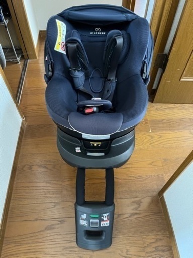 エールべべ　チャイルドシート　クルット6iグラン　ネイビー