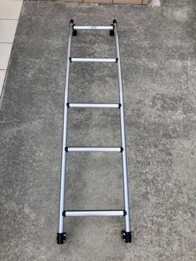 バン用ハシゴ　ハイエース200系その他用