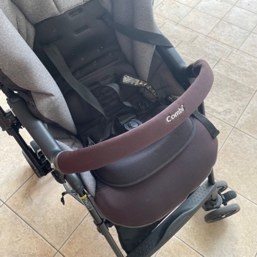 Combi スゴカルα 4キャス compact エッグショック