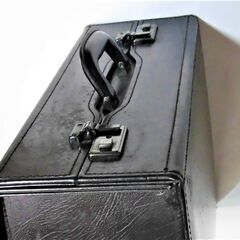 パイロット用品　フライトケース（パイロットバッグ）自家用機用として３年間使用。の画像