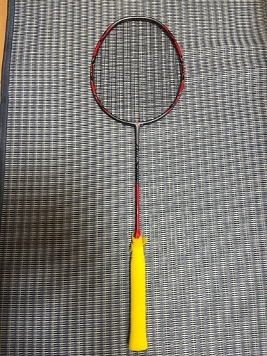 バドミントンラケット　アークセイバー11プロ　4UG5