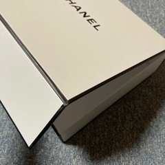 シャネル CHANEL 化粧ケース 箱 プレゼント収納ケース 大きめ　リボンの画像