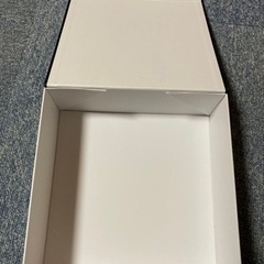 シャネル CHANEL 化粧ケース 箱 プレゼント収納ケース 大きめ　リボンの画像