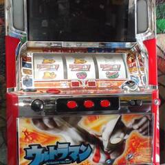 【パチスロ実機】山佐★ウルトラマン・ザ・スロット【コイン不要機付】の画像
