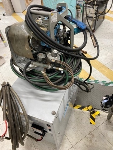 中古品 □ DAIHEN 電気溶接機 ダイナオート XD350Ⅱ □ 窓 □ IT4580ZXF1GC