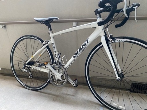 GIANT DEFY