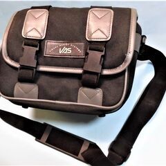 小型カメラ用ショルダーバッグ　ブランド「VAS」　未使用品（中国製）の画像