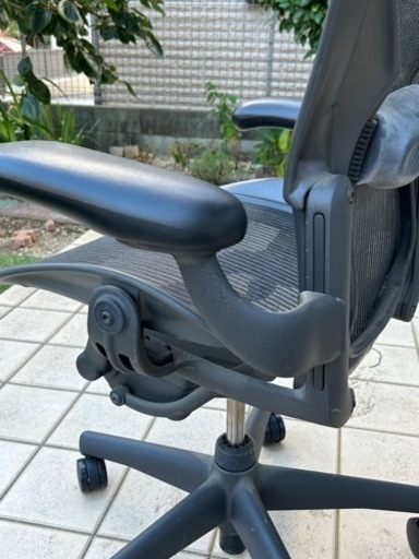 【Herman Miller/ハーマンミラー】アーロンチェアー売ります