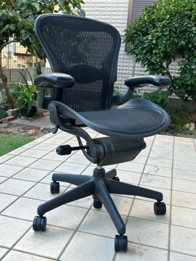 【Herman Miller/ハーマンミラー】アーロンチェアー売ります