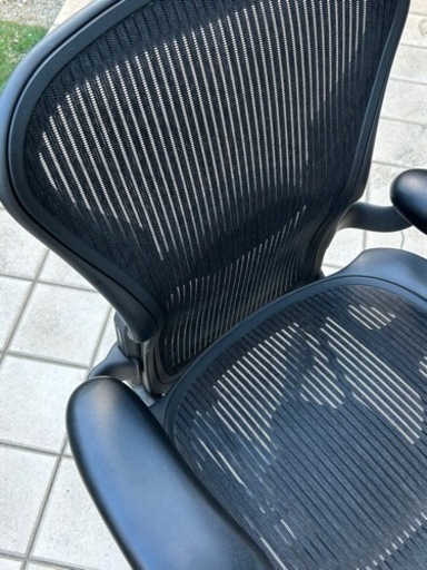 【Herman Miller/ハーマンミラー】アーロンチェアー売ります