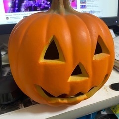 ディズニーハロウィンカボチャ　目が光る