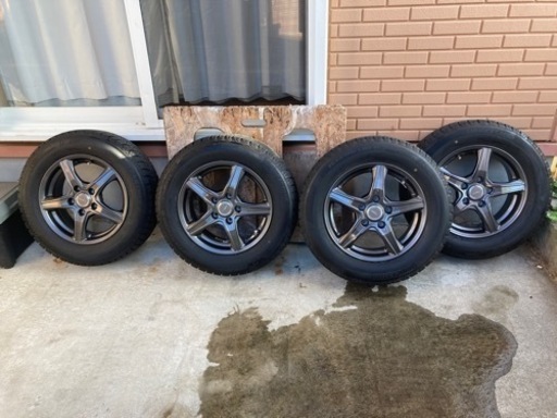 二日間限定セール　美品　195/65/r15　2021年12月購入　スタッドレスタイヤホイール４本
