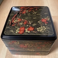 （お取引決定）おせちの重箱さしあげます