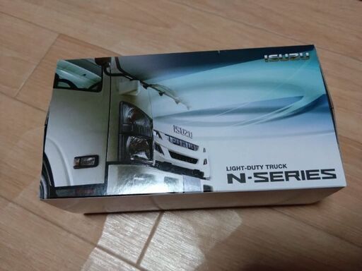 いすゞ　トラック模型　Nシリーズ