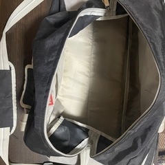 子供の修学旅行の時に10000円で購入しました。の画像