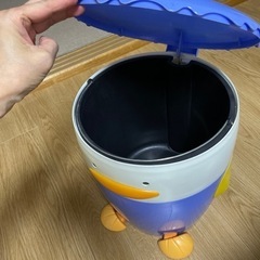 ゴミ箱の画像