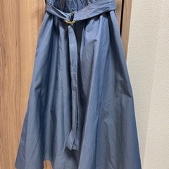 【美品】WORLD ワールド　フレアスカートの画像