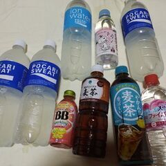 900mlポカリスエット4本、他5本加え計9本