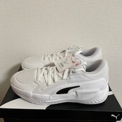 【値下げしました！】【引取り限定】未使用品：PUMAバスケットボールシューズ(30cm)の画像