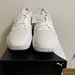 【値下げしました！】【引取り限定】未使用品：PUMAバスケットボールシューズ(30cm)の画像