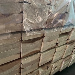 【格安】杉　4000×30×105 バラ売り！デッキ材、下地材に。在庫100本ありますので複数の方へ販売できますの画像