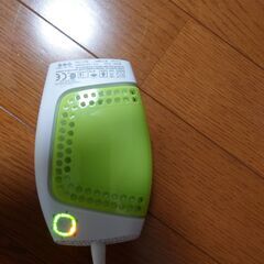 Sens Epilの光脱毛器の画像