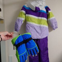 4才100size〜8才130sizeまで着用スキースノボウェア