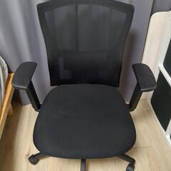 イトーキ サリダチェア 肘置き付き  ブラック YL5-BL

の画像