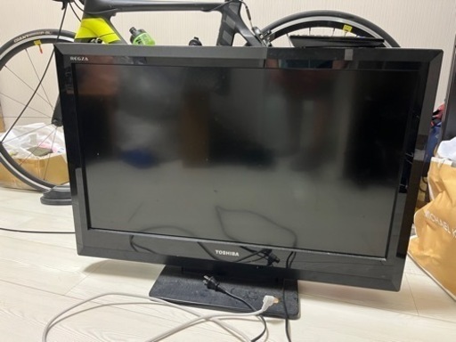 早いもの勝ち！テレビお譲りします。★特に不具合なくすぐに使えます。　★リモコン、テレビ線、B-CASカード付き