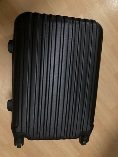 機内持ち込み可　キャリーケース　1回使用のみ　ダイヤルロック式