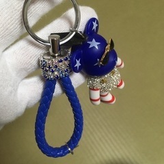 おしゃれメガネクマちゃんキーホルダー バッグチャームの画像